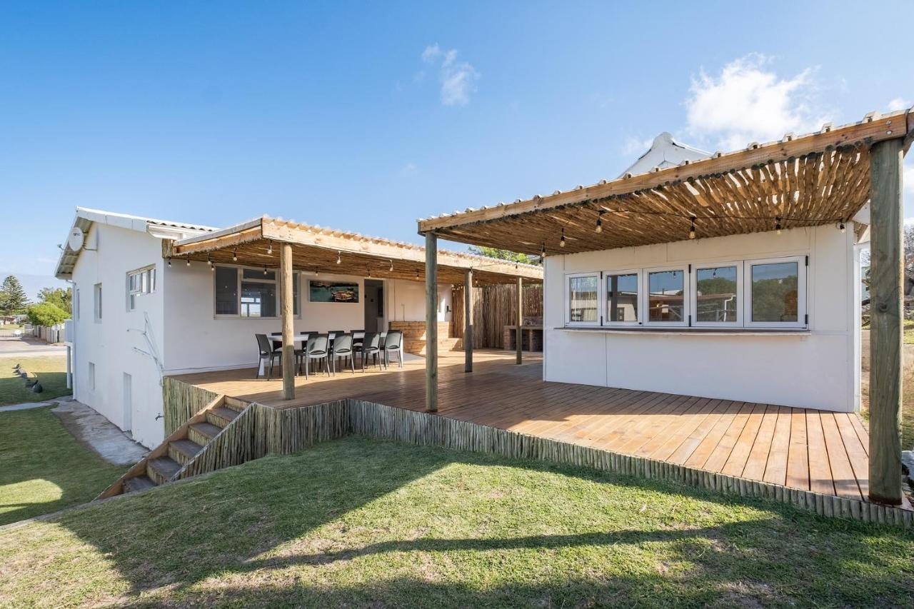 Holiday home Live Simply House *